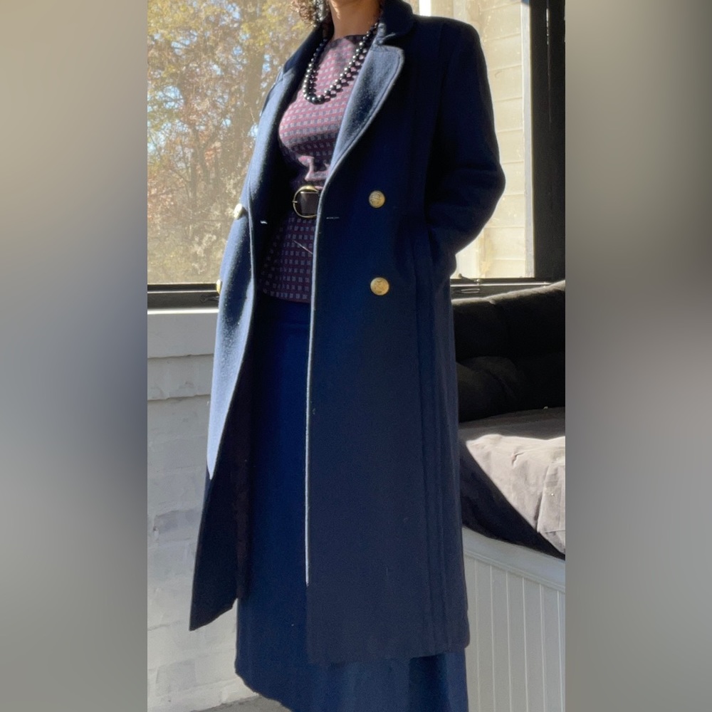 1980s/70s Vintage Petite Sophisticate Wool Blend Coat.